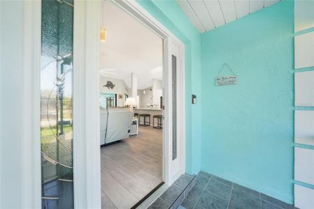 15652 Ruston Circle, Port Charlotte, Floryda 33981, USA