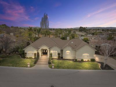 50 Ralphs Way, Hollister, California 95023, USA