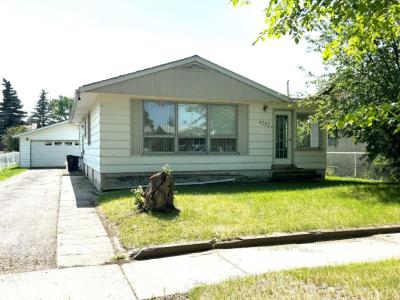 4717 53 AVENUE, Grimshaw, Alberta T0H 1W0, Canada