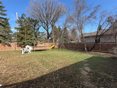 302 FLETCHER STREET EAST, Killarney, Manitoba R0K 1G0, Canada