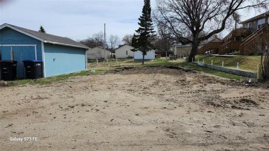 137 8TH STREET NORTH, Brandon, Manitoba R7A 2A4, Canada