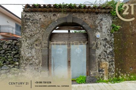 Via Alessandro Manzoni, Viagrande, Sicilia 95029, Италия
