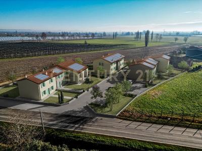 Via Toffanelle Nuove, Zevio, Veneto 37059, Italy
