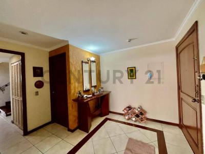 Edificio El Mirador de Equipetrol, Av. La Salle entre 2° y 3° anillo , Equipetrol, Santa Cruz 00001, ボリビア