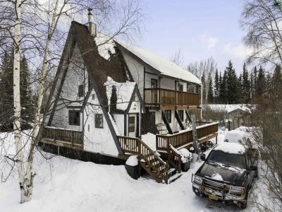 214 E 7TH AVENUE, North Pole, Alaska 99705, USA
