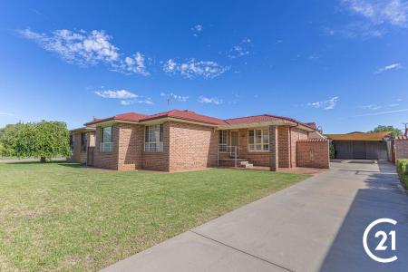 8 Koala Place, Forbes, NSW 2871, Australia