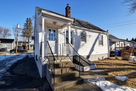 47 Barsalou Avenue, Waterbury, كونيتيكت 06705, الولايات المتحدة