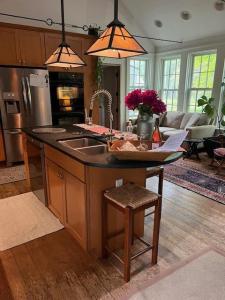 *1446 Lakeshore Road, Essex, NY 12936, USA