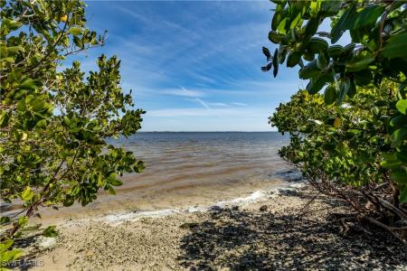 5966 Cove Street, St James City, Florida 33956, USA
