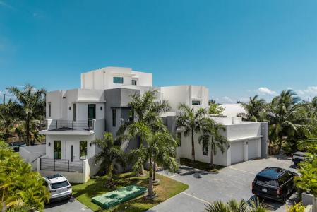 138, ROYAL PALM ESTATES, Savannah, Grand Cayman, Cayman Islands
