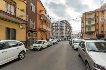 Via Edmondo de Amicis, Catania, Sicilia 95100, Italie