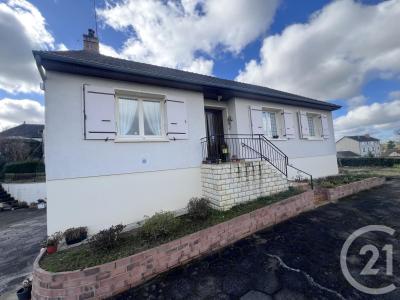 St Victor, Auvérnia 03410, França