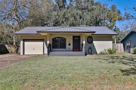 105 Wisteria Street, Lake Jackson, Texas 77566, USA