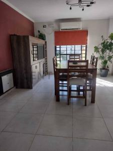 27 162 norte y 163 3880, Berisso, GBA Sur 00001, ארגנטינה