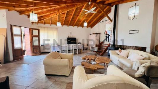 Ayacucho y Paso de los Andes , Tandil, Buenos Aires (fuera De GBA) 7000, Arjantin