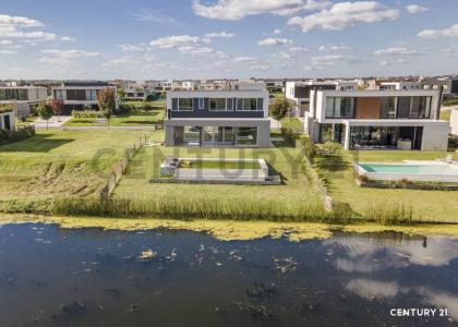Avenida Los Lagos , Escobar, GBA Norte 00001, Argentina