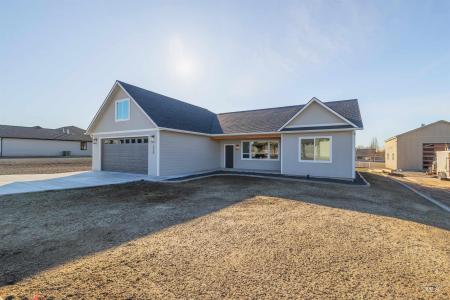 3728 Skyview Drive, Lewiston, Idaho 83501-0121