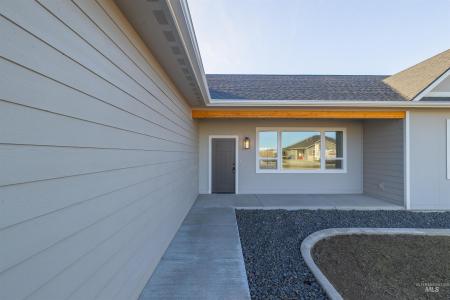 3728 Skyview Drive, Lewiston, Idaho 83501-0121