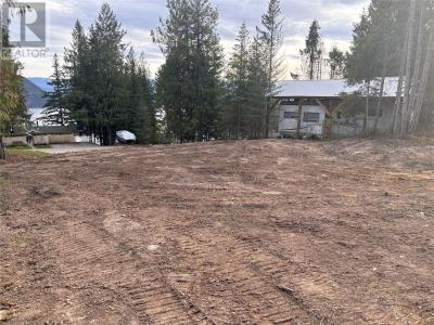 5258 MEADOW CREEK CRESCENT, Celista, Colombie-Britannique V0E 1M6, Canada