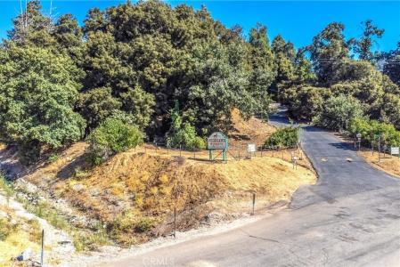 39065 Oak Glen Road, Oak Glen, קליפורניה 92399, ארצות הברית של אמריקה