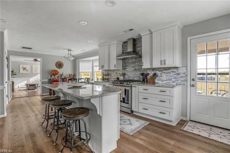 536 Saint Brides Road W, Chesapeake, Virginia 23322