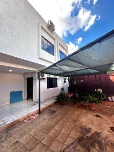 calle 3 c/ Santa Cecilia , Ñemby, Central 00001, Paragwaj
