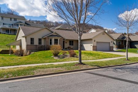 853 Aspen Valley Dr, Onalaska, Wisconsin 54650, USA