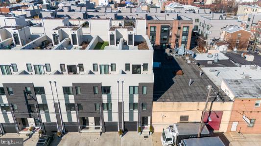 1422 S FRONT STREET, PHILADELPHIA, Pennsylvania 19147, Estados Unidos