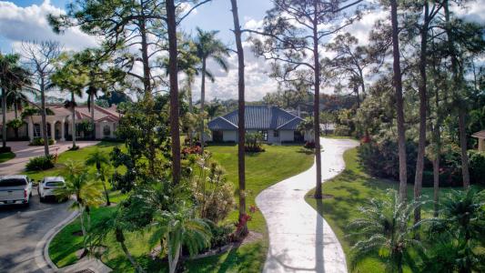 8611 Gullane Ct., Palm Beach Gardens, Florida 33430, USA
