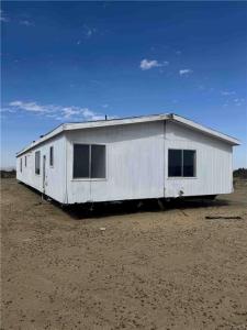 5520 Luna Road, Phelan, California 92371