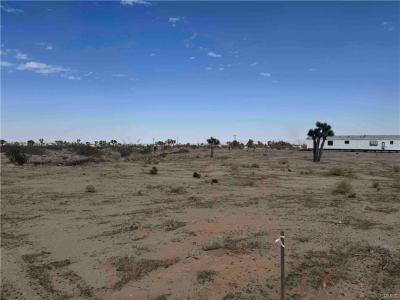5520 Luna Road, Phelan, California 92371