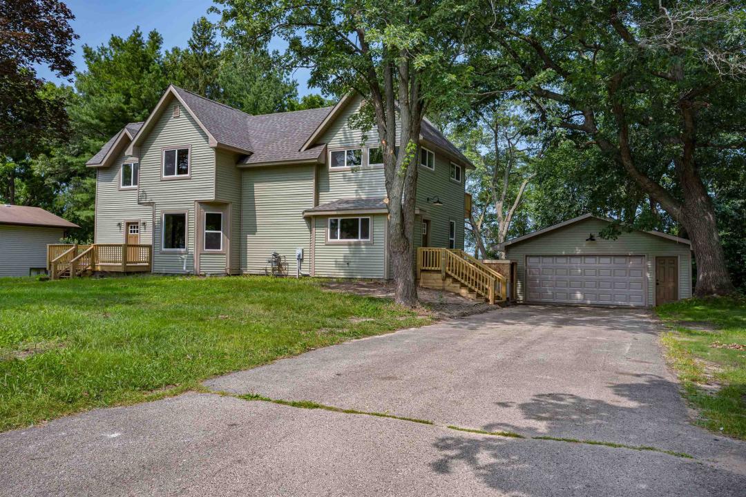 1125 Elm Street, Wisconsin Dells, Wisconsin 53965
