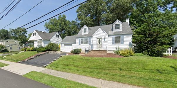 836 Manhattan Avenue,, Township Of Washington, NJ 07676, USA