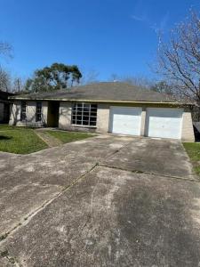 10718 Plainfield, Houston, Texas 77031, USA