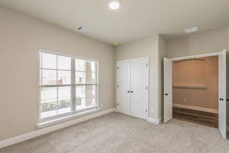 214 Navajo TRL, Alvarado, تكساس 76009, الولايات المتحدة