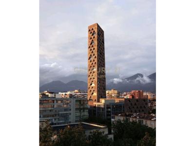 Porcelan, Tirana, Albania