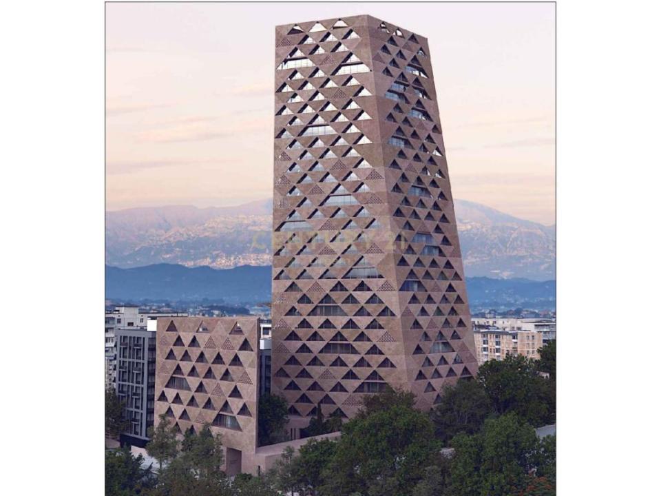 Porcelan, Tirana, Arnavutluk