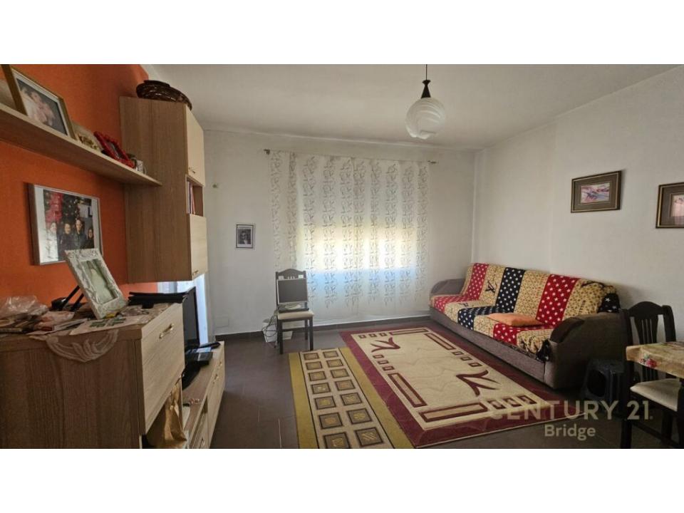 Yzberish, Tirana, Albania