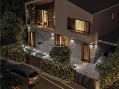 Lundër, Tirana, Albania