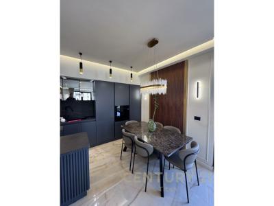 Ish Fusha e Aviacionit, Tirana, 阿尔巴尼亚