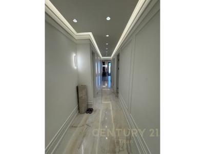 Ish Fusha e Aviacionit, Tirana, 阿尔巴尼亚