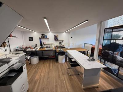 Oxhaku, Tirana, Albania