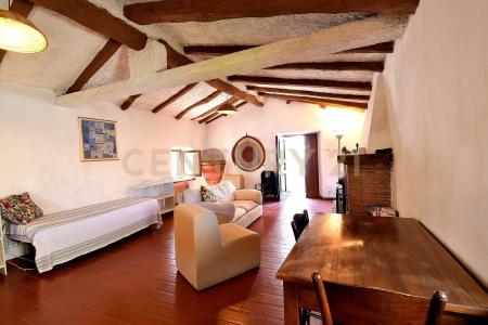 Località Casella, Molazzana, Toscana 55020, Italy