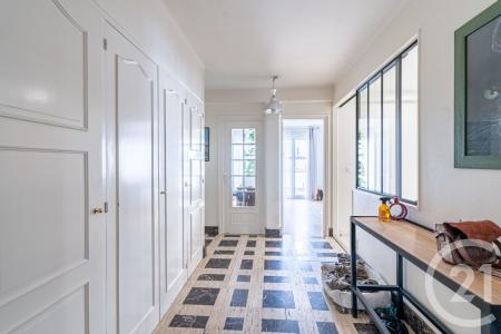 Laval, Pays De La Loire 53000, France