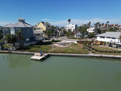 437 Boca Ciega Dr, Madeira Beach, Florida 33708