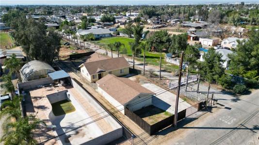 6125 Ridgeview Ave, Jurupa Valley, California 91752, Estados Unidos