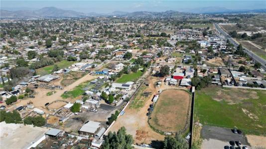 6125 Ridgeview Ave, Jurupa Valley, California 91752, Estados Unidos