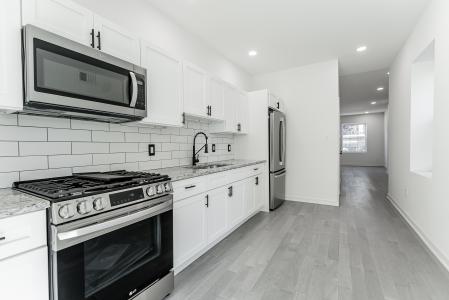 912 N. 30th Street, Philadelphia, Pennsylvania 19130, USA