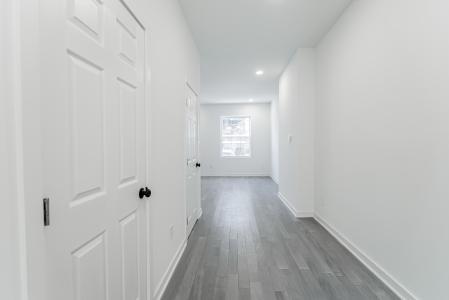 912 N. 30th Street, Philadelphia, Pennsylvania 19130, USA