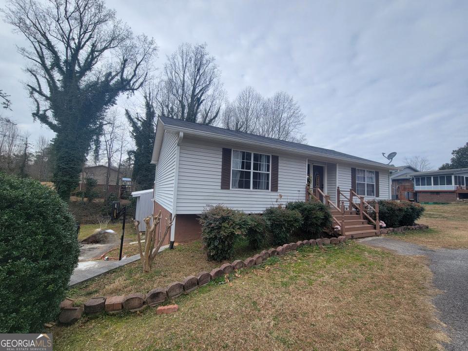 340 Hillandale St., Cornelia, Georgia 30531, USA